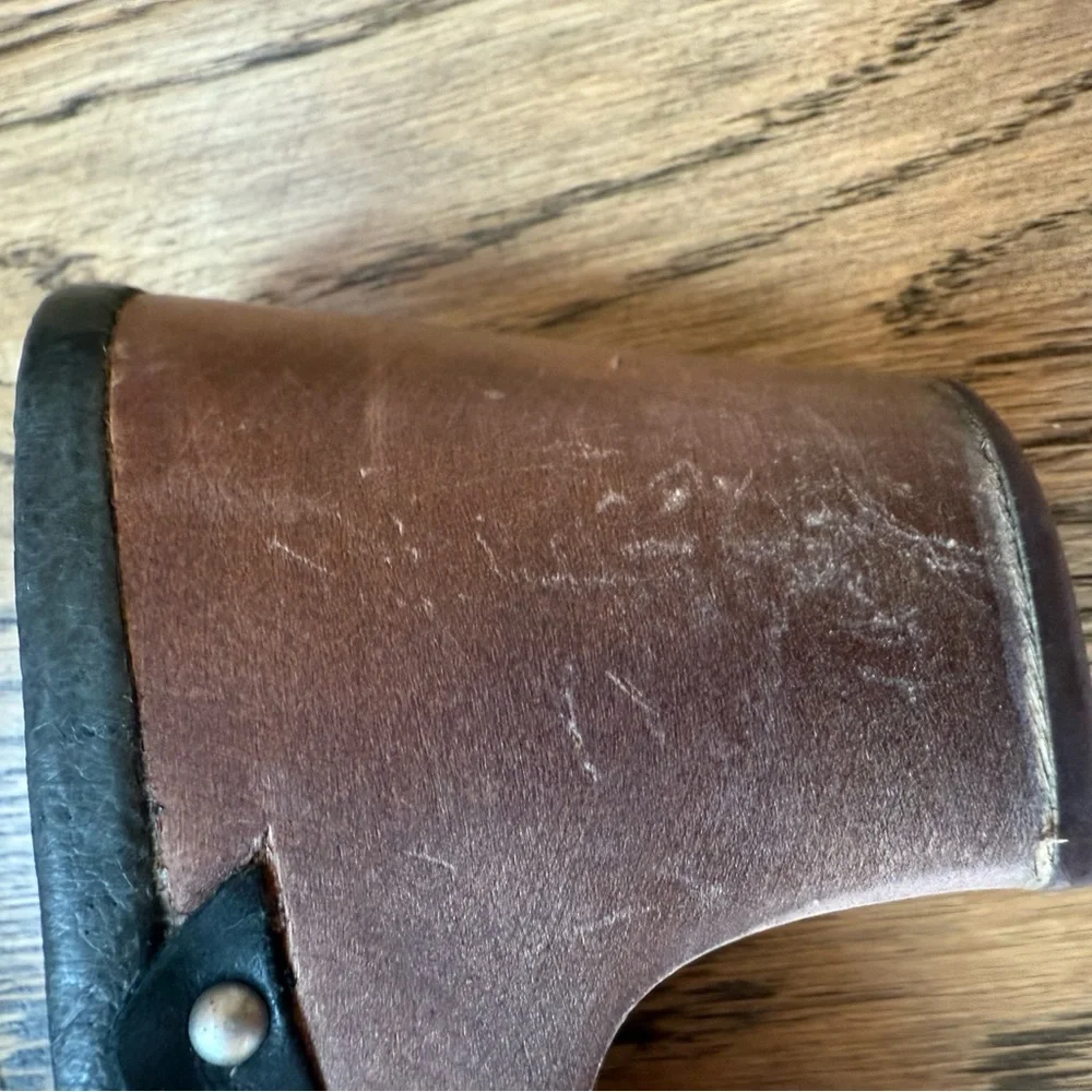 UGG Black Leather women Clogs